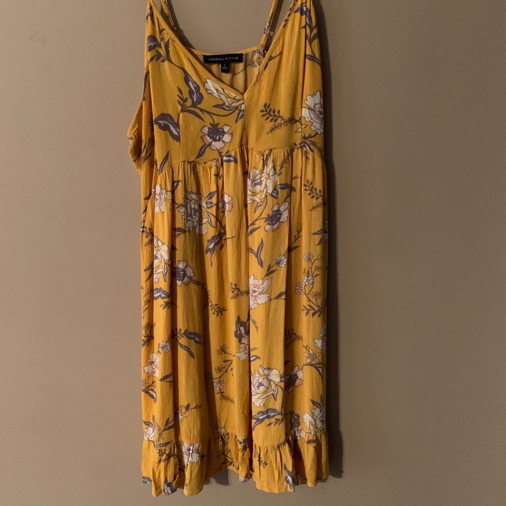 Kendall and Kylie dress